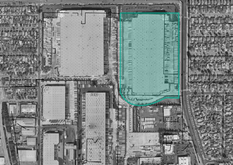 overhead photo showing the LA Retail Distribution Center Site