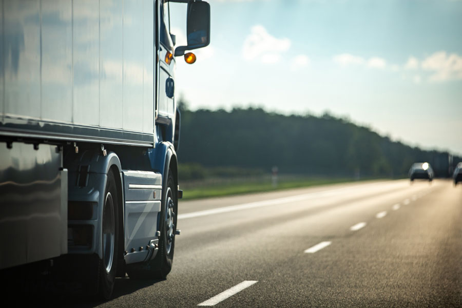 ev-truck-on-highway ev-truck-on-highway